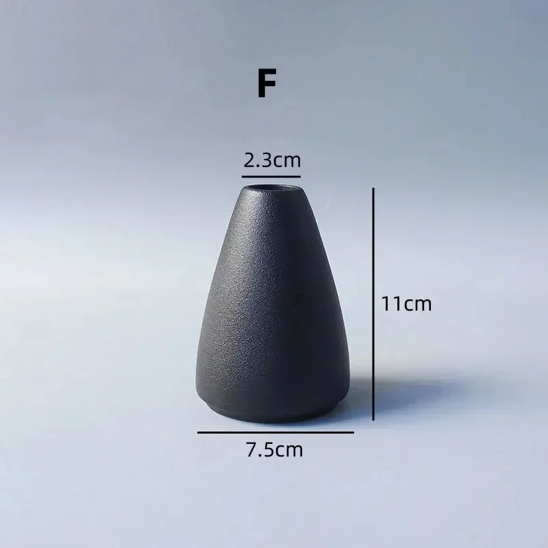 Handcrafted Black Ceramic Vase - Modern Minimalist Decor for Living Room, Bedroom, Bookshelf | Perfect for Weddings & Gifts - Confia