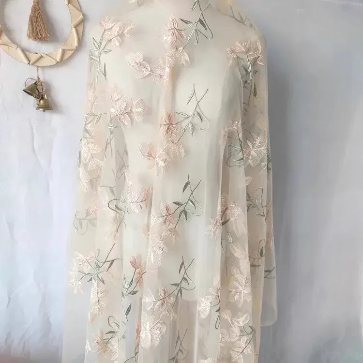 Factory direct mesh lace four-leaf clover embroidery fabric new retro girl fashion embroidery fabric - Confia