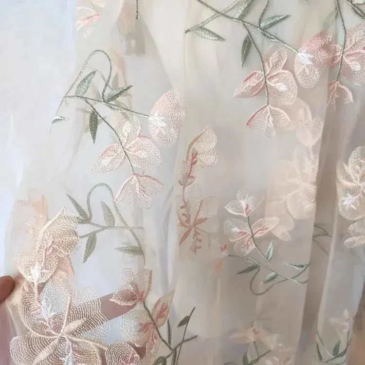 Factory direct mesh lace four-leaf clover embroidery fabric new retro girl fashion embroidery fabric - Confia