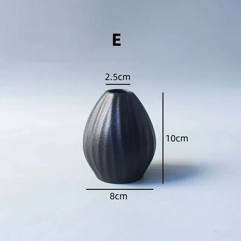 Handcrafted Black Ceramic Vase - Modern Minimalist Decor for Living Room, Bedroom, Bookshelf | Perfect for Weddings & Gifts - Confia