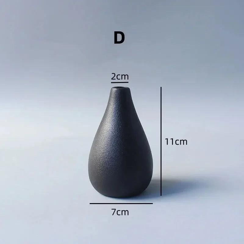 Handcrafted Black Ceramic Vase - Modern Minimalist Decor for Living Room, Bedroom, Bookshelf | Perfect for Weddings & Gifts - Confia