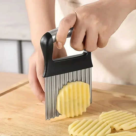 Upgrade Your Kitchen with a 1pc Crinkle Cutter - Wavy Chopper Knife for Fruits, Vegetables, Salad, Carrots, Potatoes & Fries - Confia